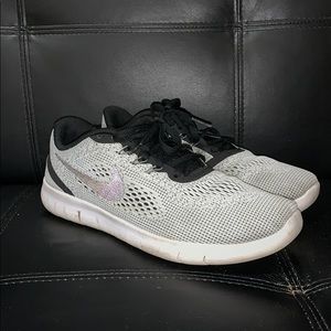 Nike grey running shoes